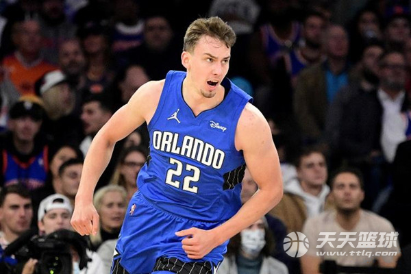 季中被寄予 季中被寄予