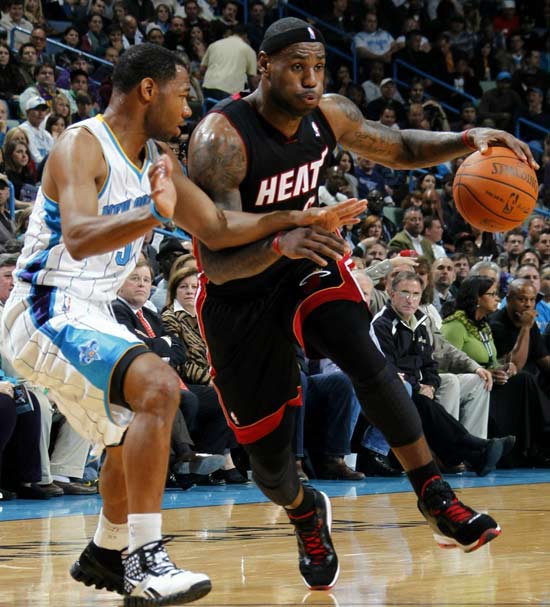 边后卫高位 边后卫高位